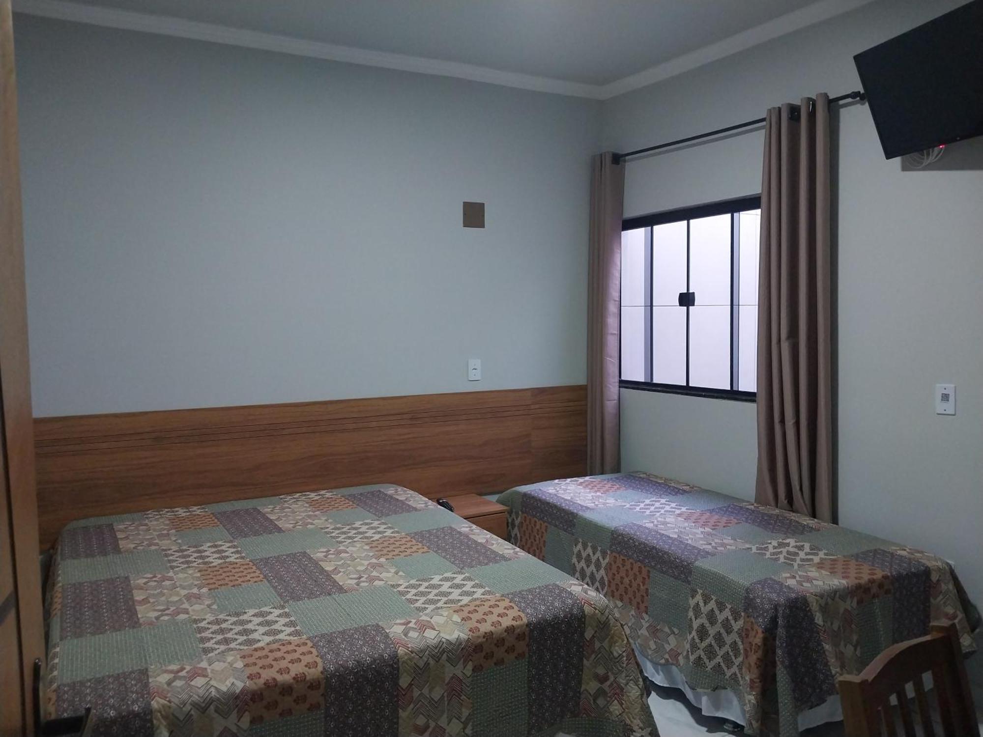 Hotel-Pousada Quartzo Rosa São Tomé das Letras Buitenkant foto