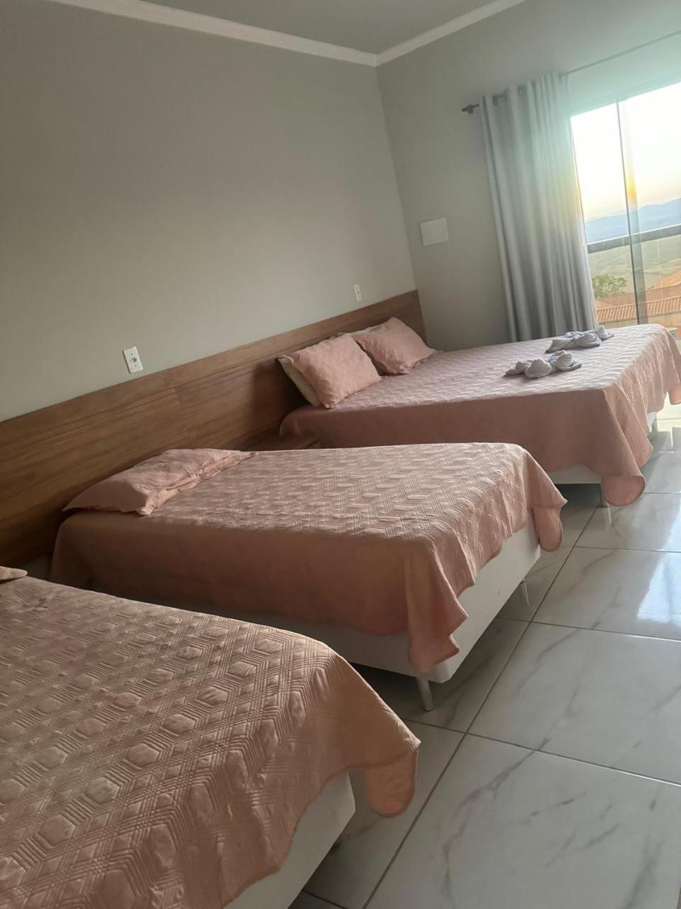 Hotel-Pousada Quartzo Rosa São Tomé das Letras Buitenkant foto